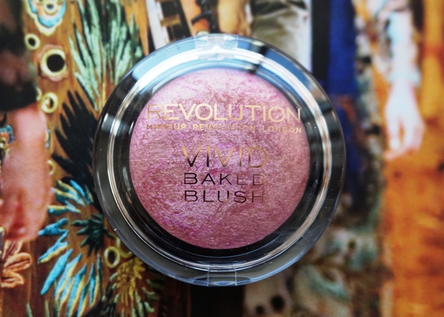 Makeup Revolution Baked Blusher - All I Think About Is You (bellanoirbeauty.com)