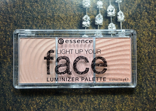 Essence Light Up Your Face Luminizer Palette (bellanoirbeauty.com)
