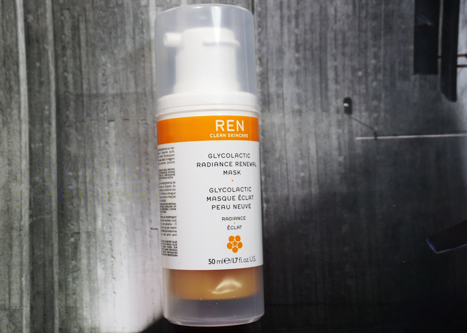 Ren GlycoLactic Radiance Renewal Mask | bellanoirbeauty.com