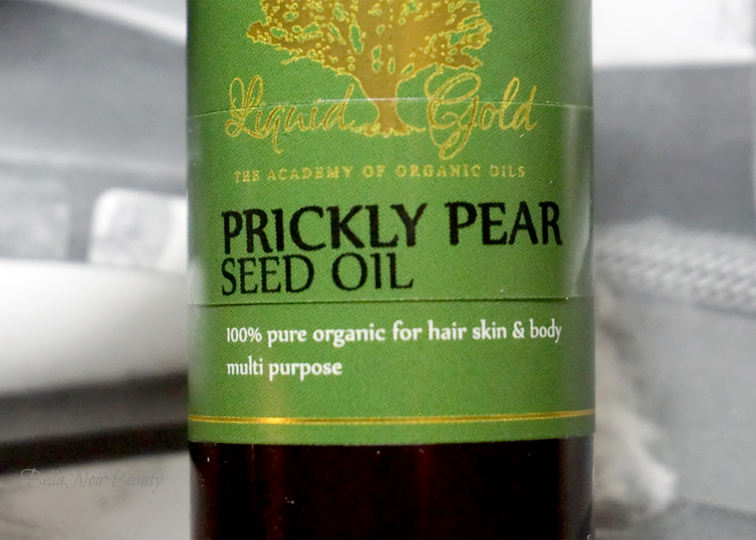 Prickly Pear Seed Oil for hyperpigmentation | bellanoirbeauty.com