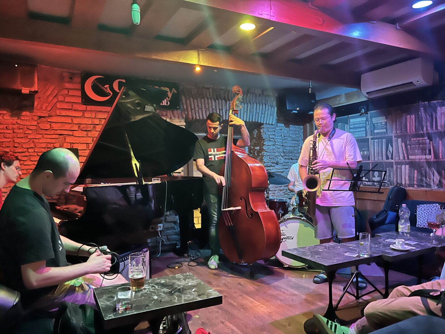 musicians playing at Gregory's Jazz Club
